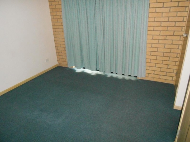 10/83 SHERWOOD RD, Toowong QLD 4066