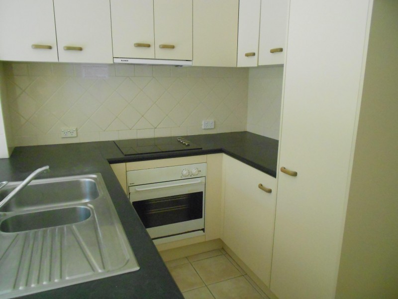 13/83 SHERWOOD RD, Toowong QLD 4066