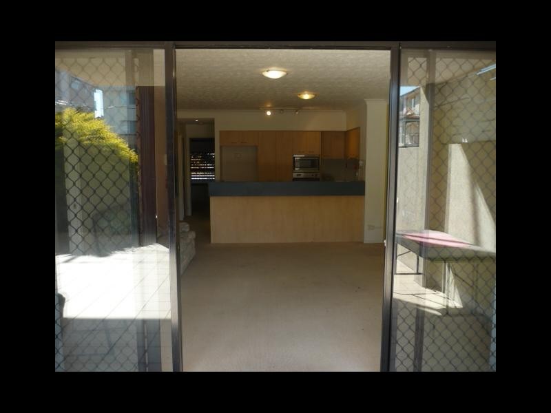 1/60 SHERWOOD RD, Toowong QLD 4066