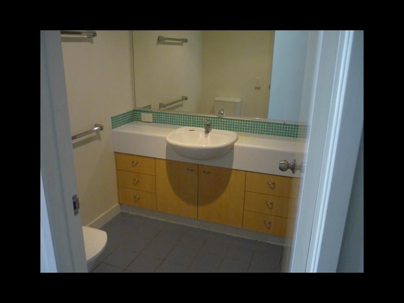 1/60 SHERWOOD RD, Toowong QLD 4066