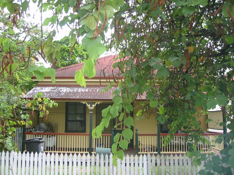 71 SHERWOOD RD, Toowong QLD 4066