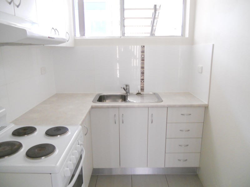 2/95 SHERWOOD RD, Toowong QLD 4066