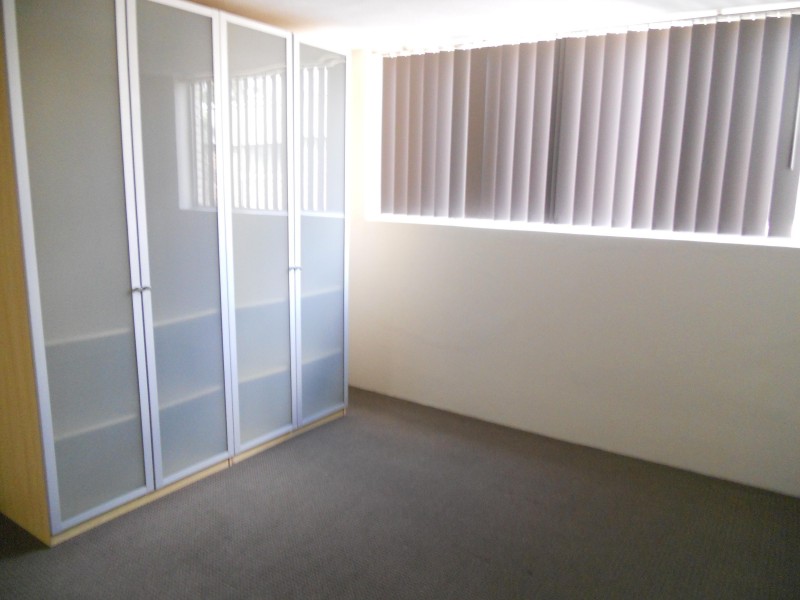 2/95 SHERWOOD RD, Toowong QLD 4066