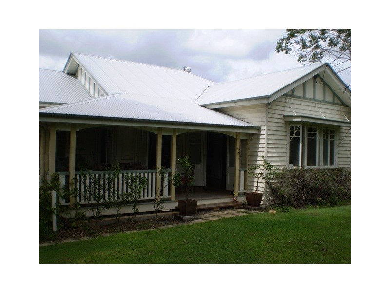 53 Siemon Street, Toowong QLD 4066