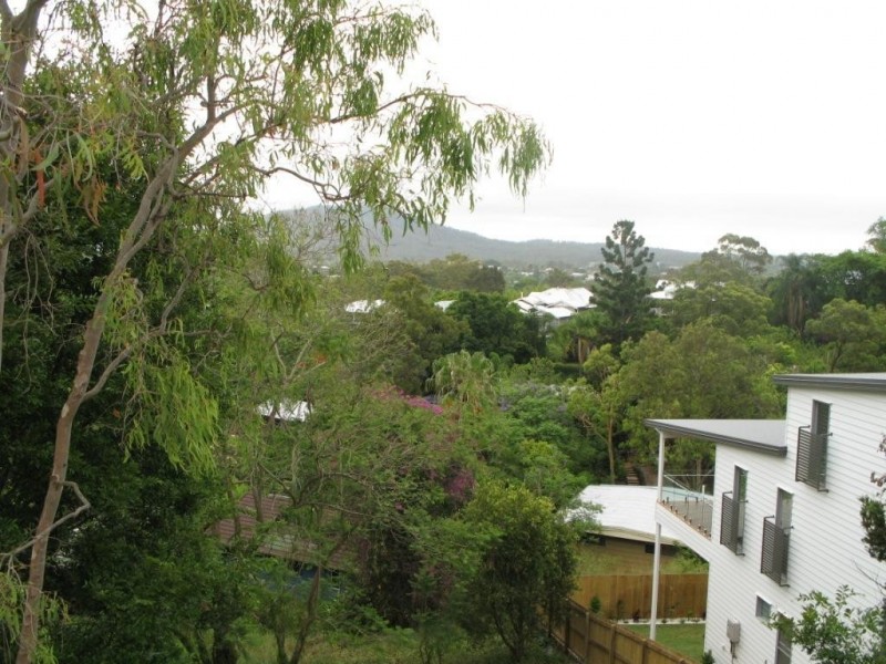 47 SIMPSONS ROAD, Bardon QLD 4065