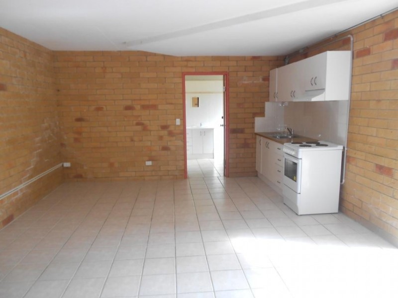 1/242 SIR FRED SCHONELL DR, St Lucia QLD 4067