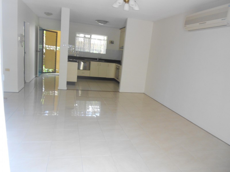 1/44 SISLEY, St Lucia QLD 4067