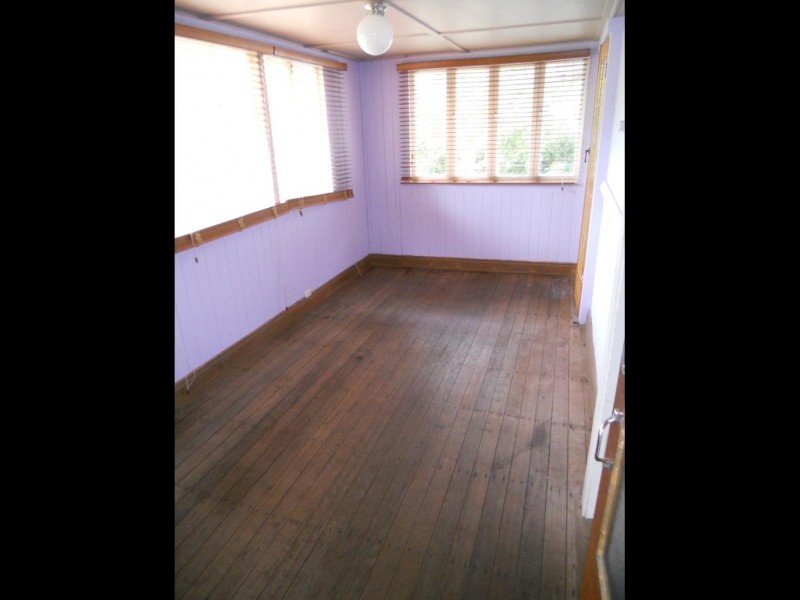 99 SIXTH AVE, Bardon QLD 4065