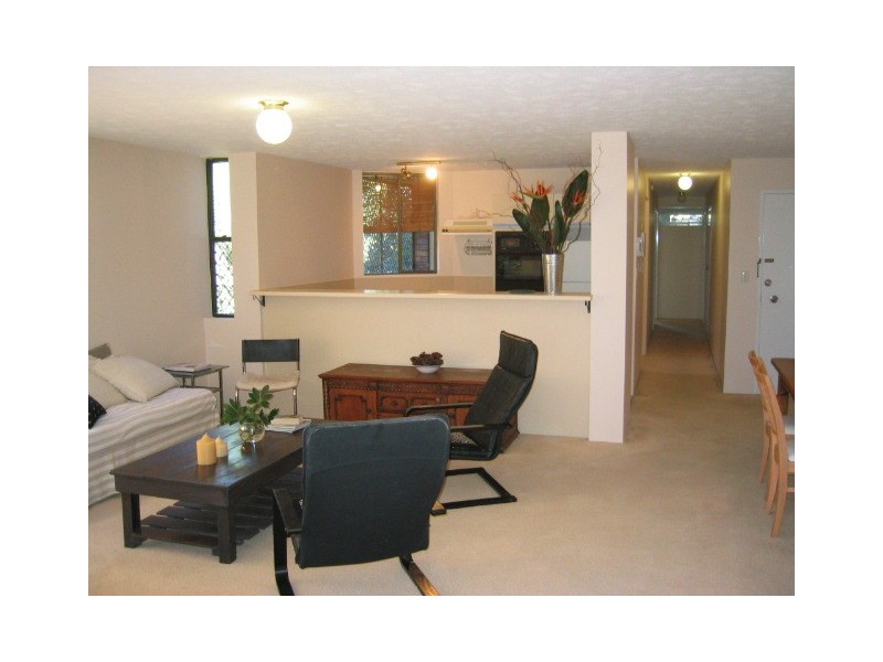 2/71 Macquarie Street, St Lucia QLD 4067