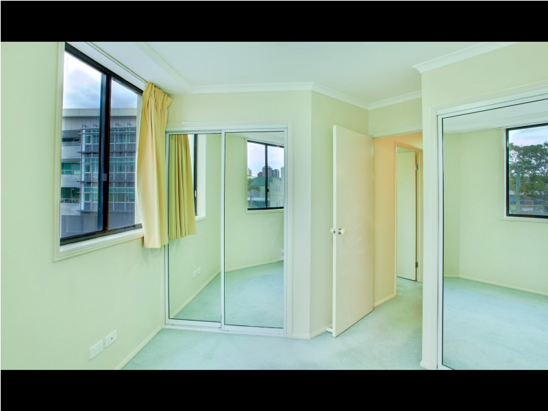 305/220 MELBOURNE STREET, South Brisbane QLD 4101