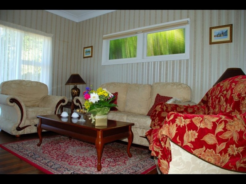 25 PIONEER ST, Toowong QLD 4066