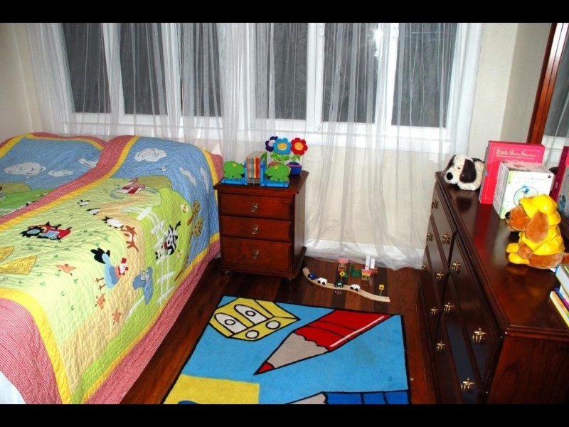 25 PIONEER ST, Toowong QLD 4066