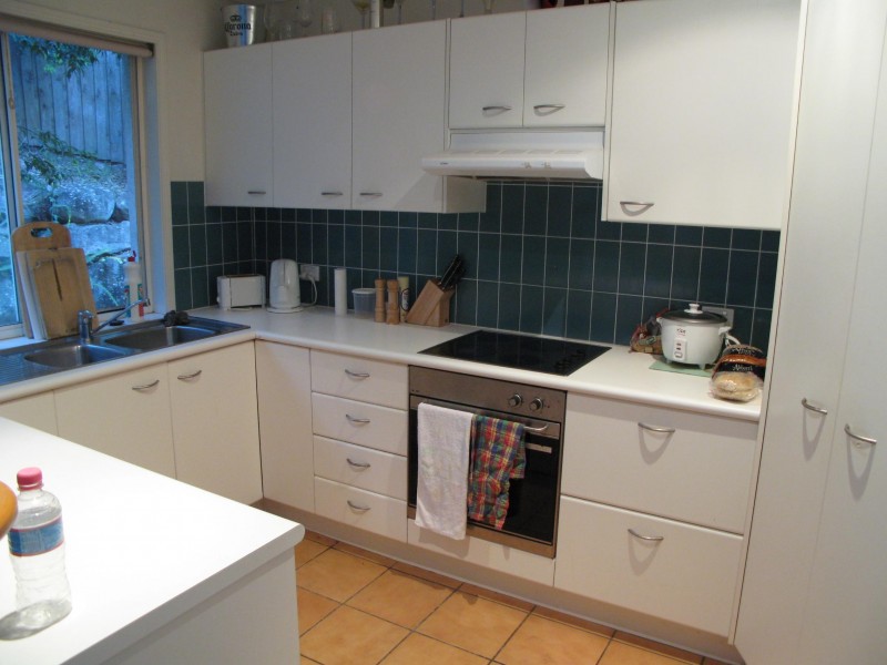 1/82 RUSSELL TERRACE, Indooroopilly QLD 4068