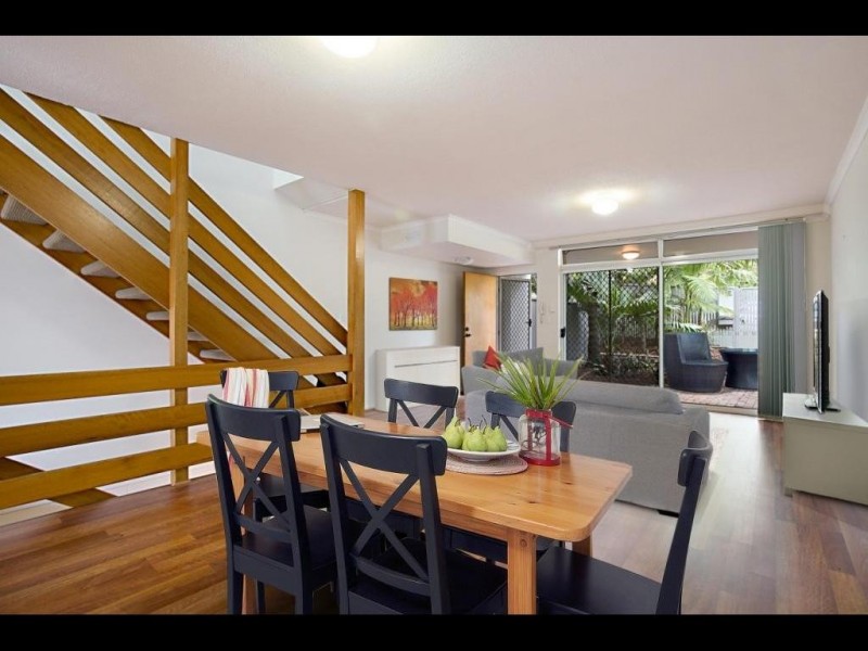 3/60 STANLEY TERRACE, Taringa QLD 4068
