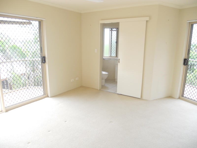 3/135 STATION RD, Indooroopilly QLD 4068