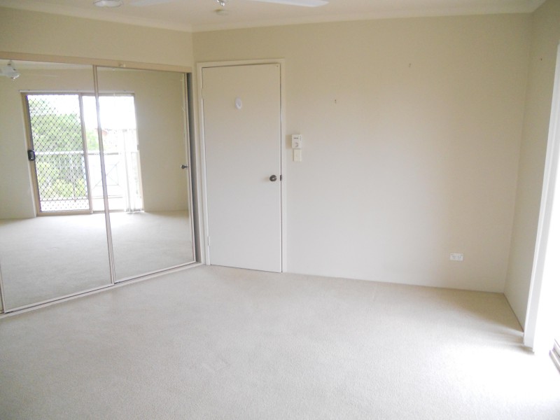 3/135 STATION RD, Indooroopilly QLD 4068