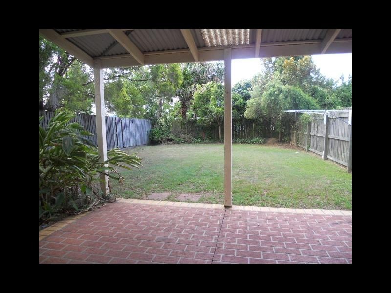 22 STRONG AVENUE, Graceville QLD 4075