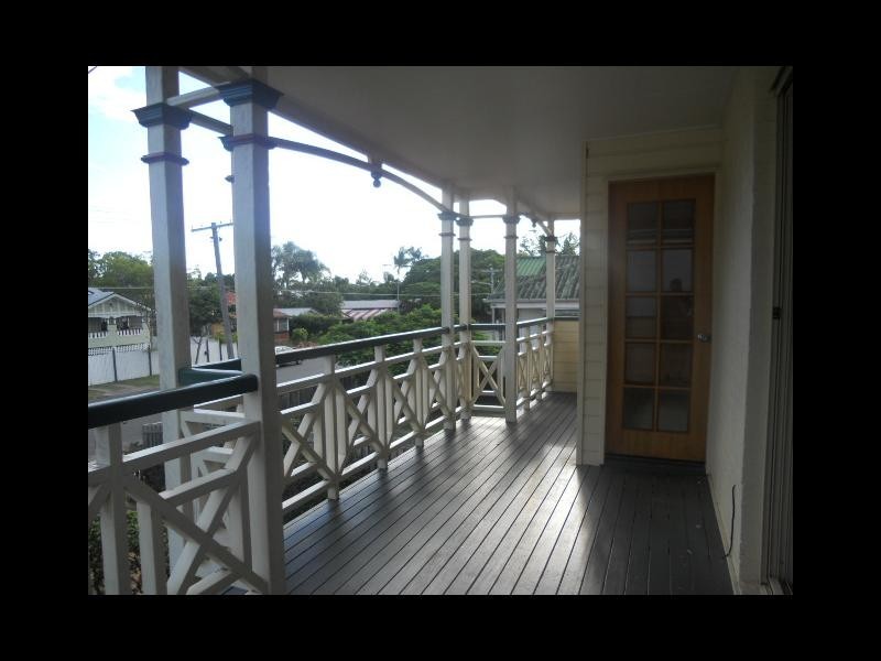 22 STRONG AVENUE, Graceville QLD 4075