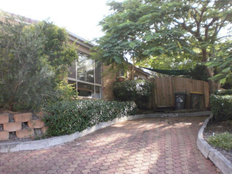 1/3 SUGARWOOD ST, Bellbowrie QLD 4070