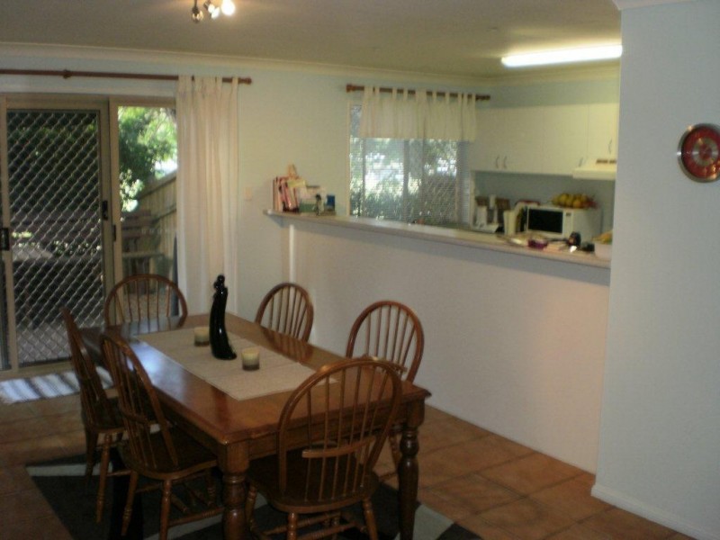 1/3 SUGARWOOD ST, Bellbowrie QLD 4070