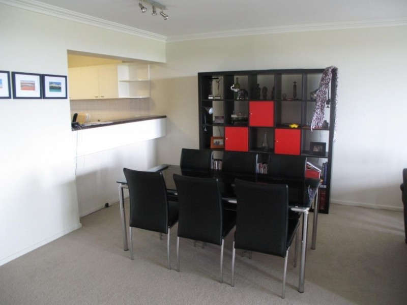 202/180 SWANN ROAD, Taringa QLD 4068
