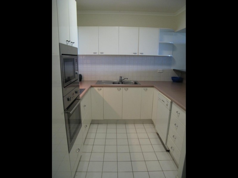 202/180 SWANN ROAD, Taringa QLD 4068