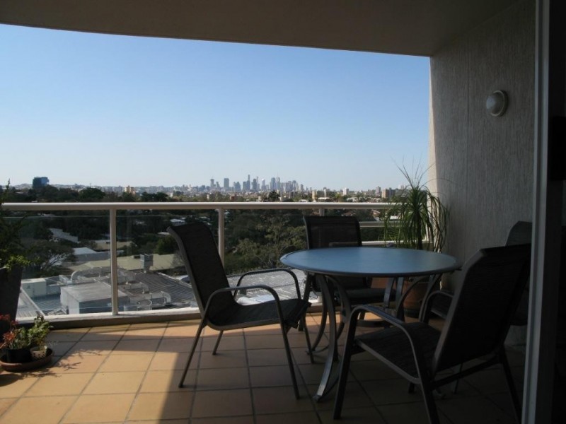 212/180 SWANN ROAD, Taringa QLD 4068