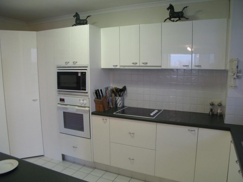 212/180 SWANN ROAD, Taringa QLD 4068