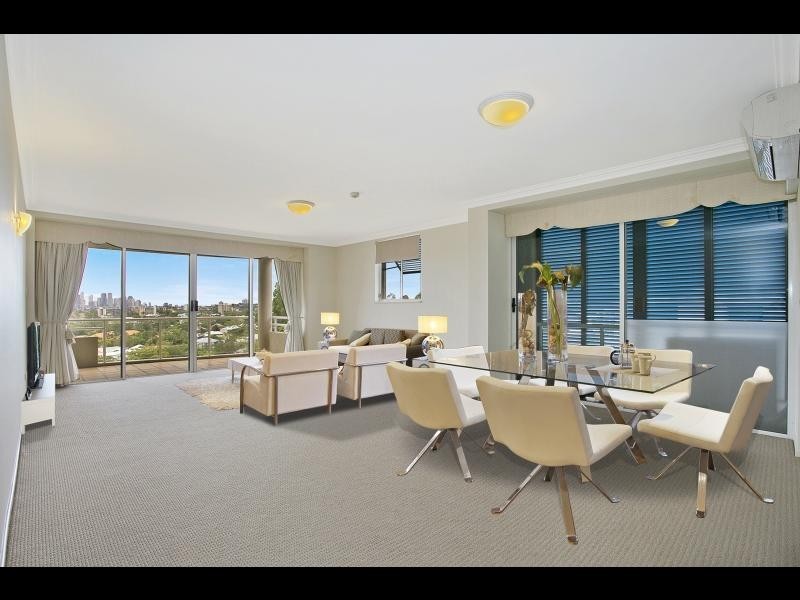 213/180 SWANN ROAD, Taringa QLD 4068