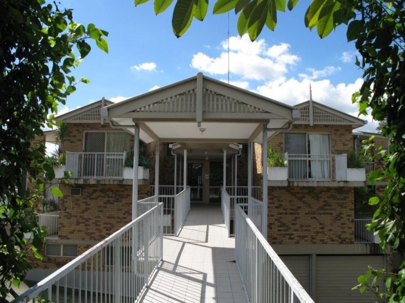 3/298 SWANN ROAD, St Lucia QLD 4067