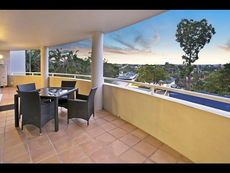 302/180  SWANN ROAD, Taringa QLD 4068