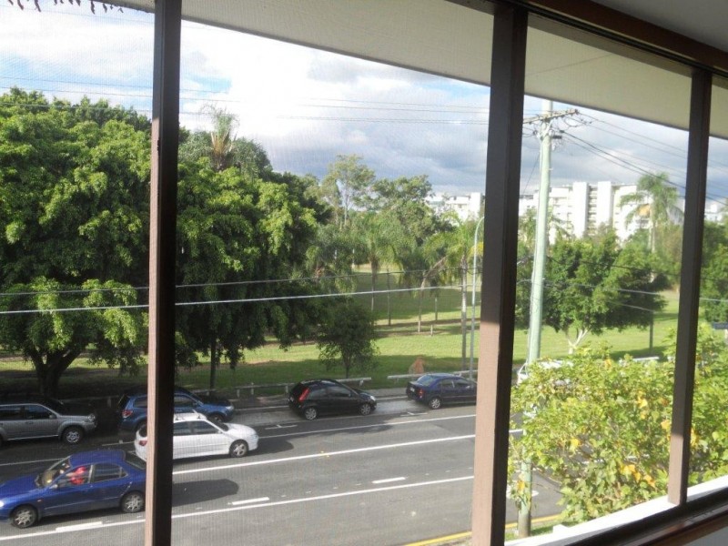 4/38 SYLVAN RD, Toowong QLD 4066