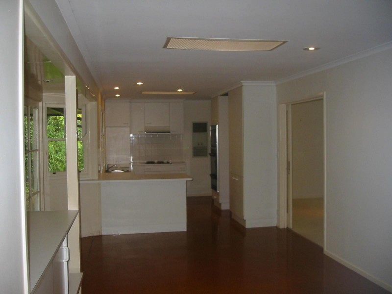 1 TALASEA ST, Chapel Hill QLD 4069