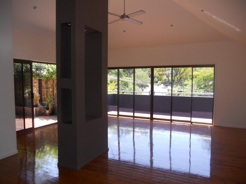 48 TUCKER ST, Chapel Hill QLD 4069