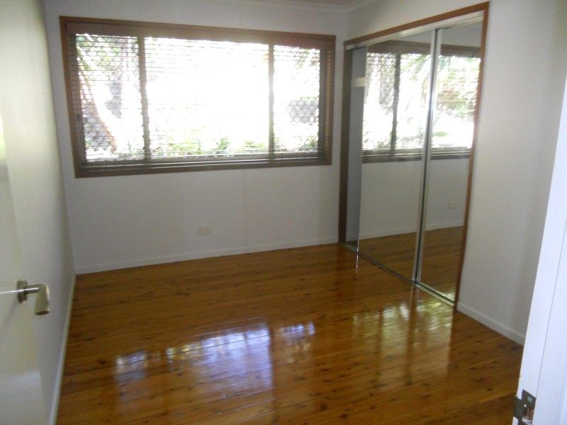 48 TUCKER ST, Chapel Hill QLD 4069