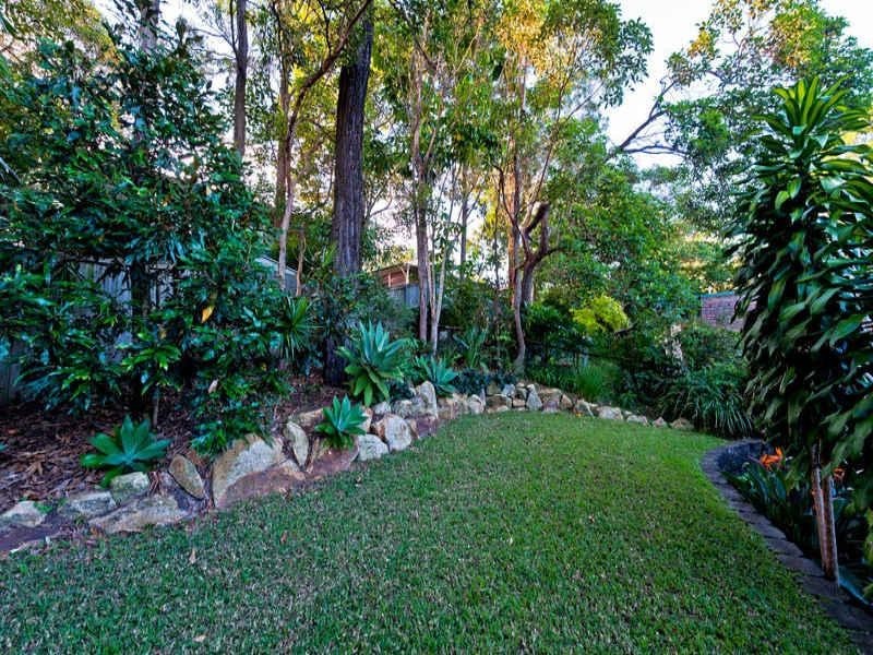 48 TUCKER ST, Chapel Hill QLD 4069