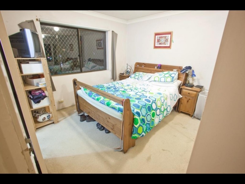 2/58 UNDERHILL AV, Indooroopilly QLD 4068