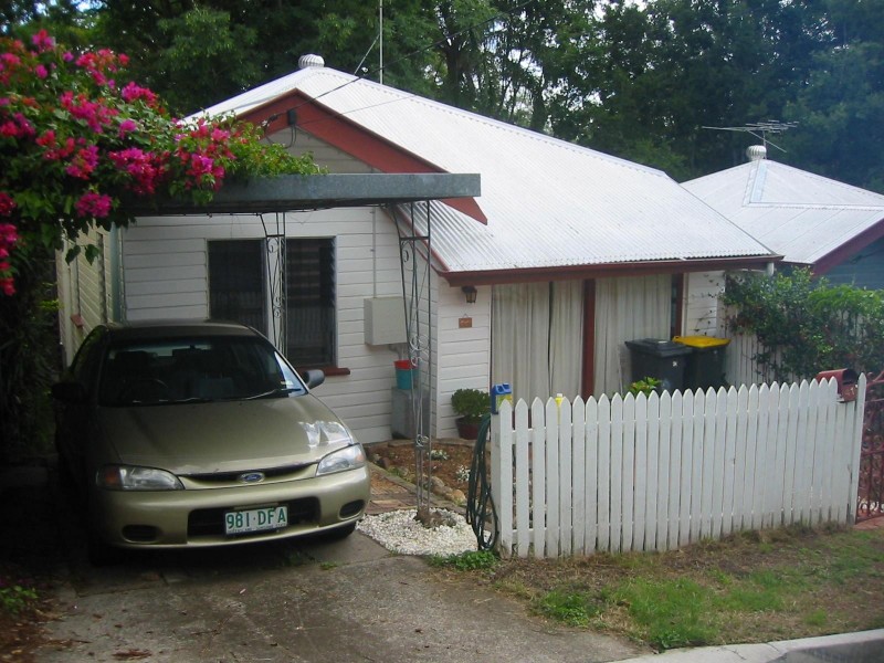 41 VERA STREET, Toowong QLD 4066