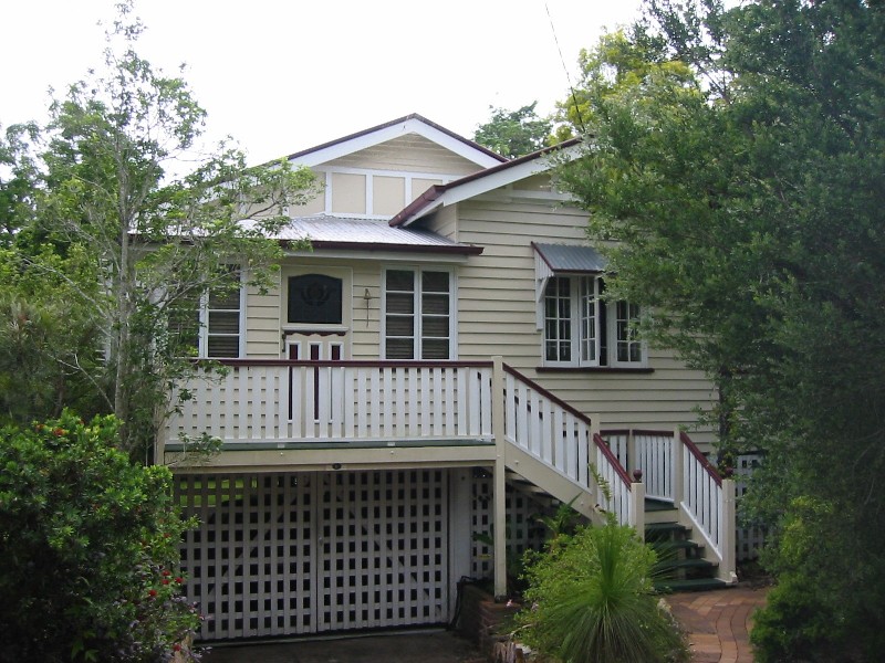 31 VIMY STREET, Bardon QLD 4065