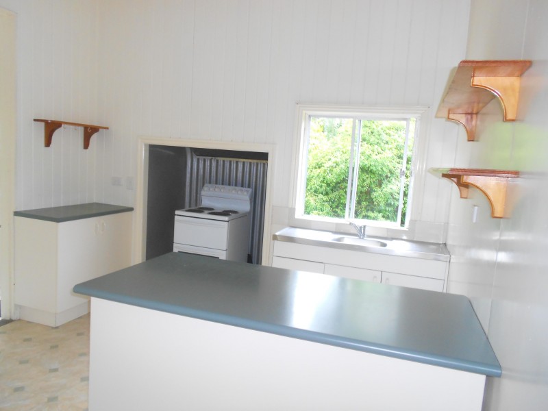 13 WALTER ST, Toowong QLD 4066