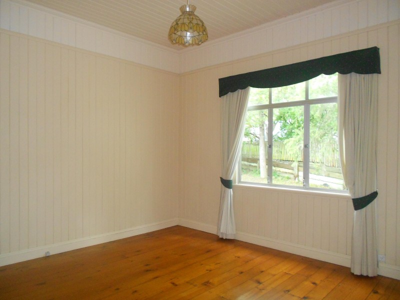 13 WALTER ST, Toowong QLD 4066