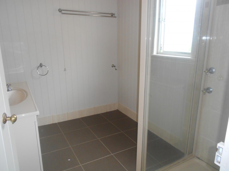 13 WALTER ST, Toowong QLD 4066