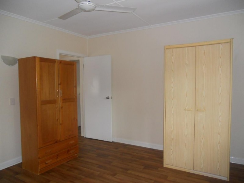 17  WARREN STREET, St Lucia QLD 4067