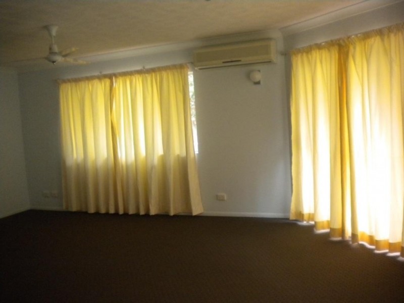 6/71 WARREN STREET, St Lucia QLD 4067