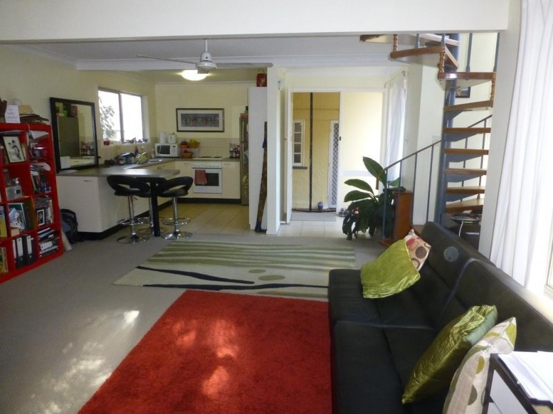 8B WARRAWEE STREET, Toowong QLD 4066