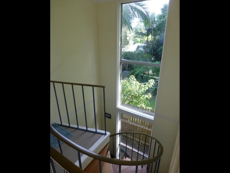 8B WARRAWEE STREET, Toowong QLD 4066