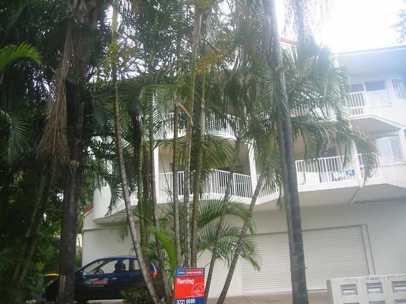 2/71 WARREN STREET, St Lucia QLD 4067