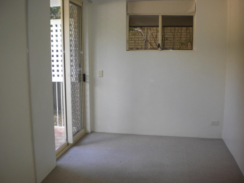 1/77 WAVERLEY ROAD, Taringa QLD 4068