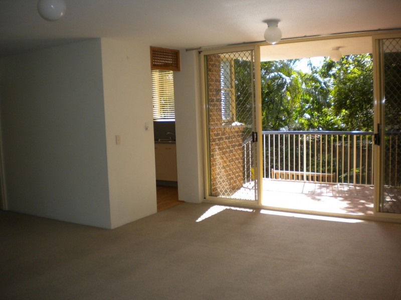 1/77 WAVERLEY ROAD, Taringa QLD 4068