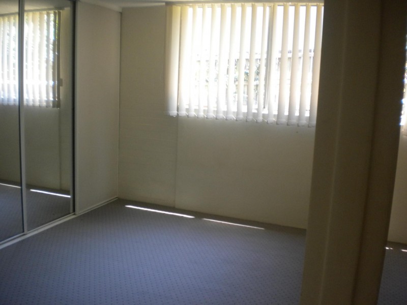 2/45 WAVERLEY ROAD, Taringa QLD 4068